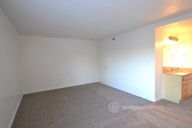 Building Photo - 7704 Guenivere Way