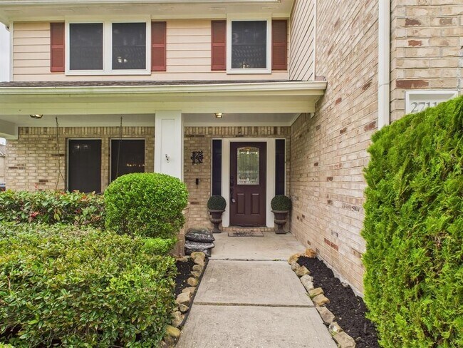 Building Photo - 27116 Monarch Woods Dr