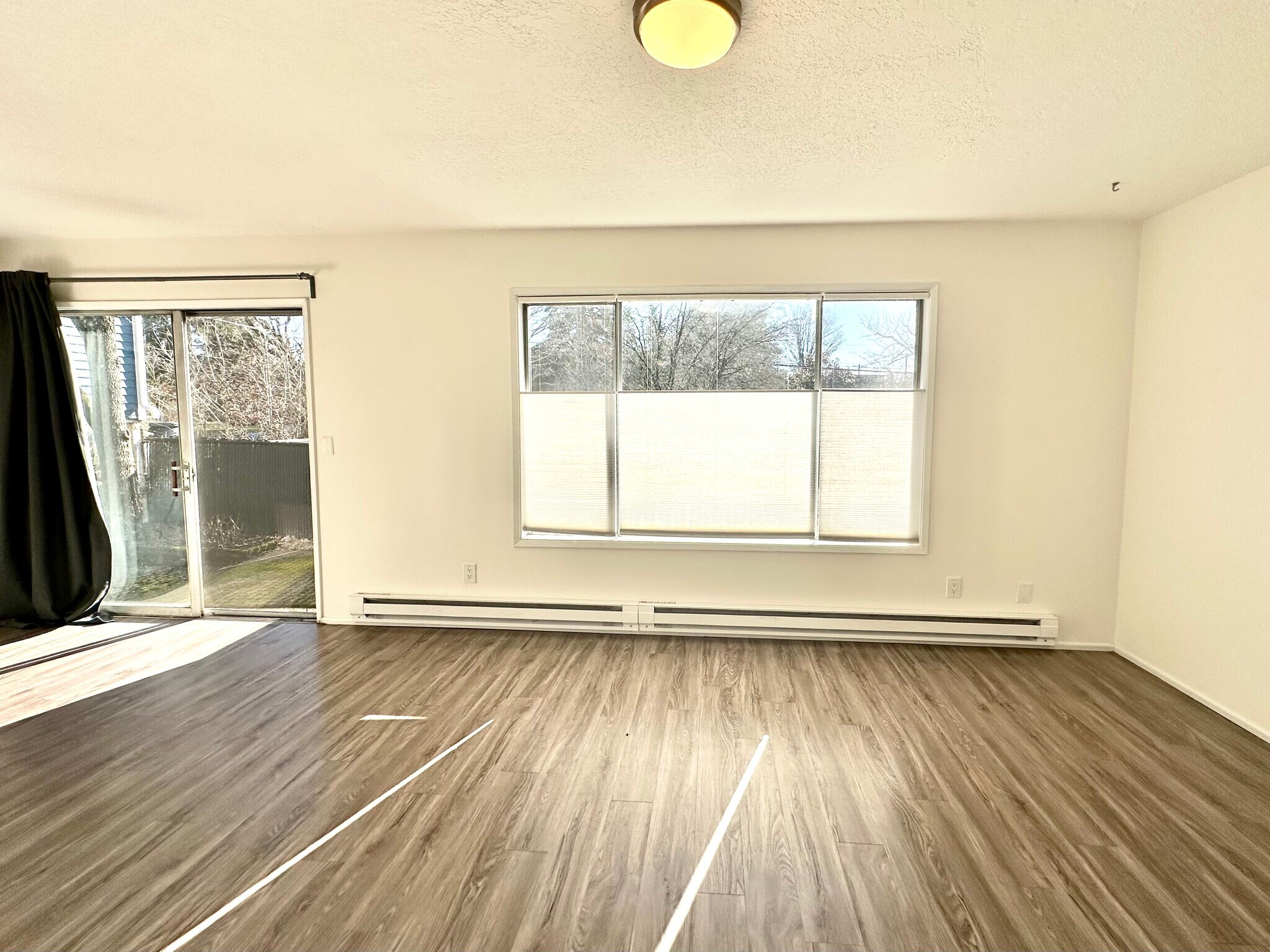 Building Photo - 4115 SE Raymond St