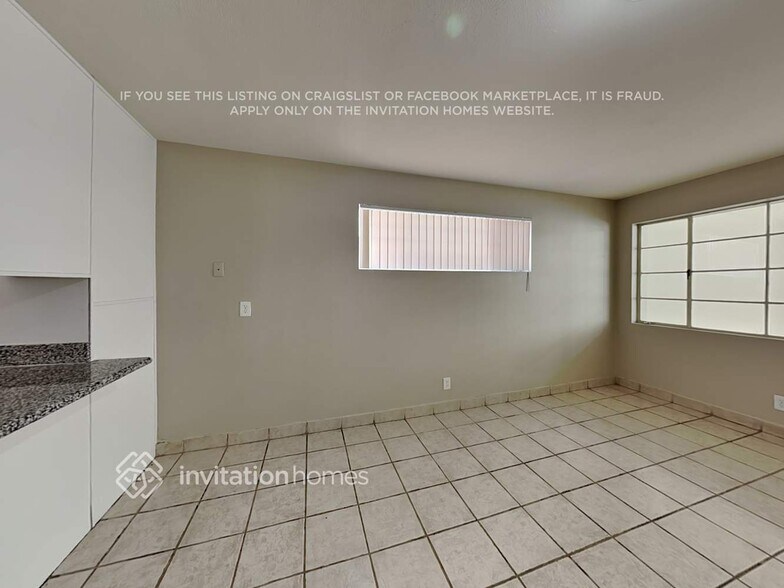 Building Photo - 12449 N 29th Dr