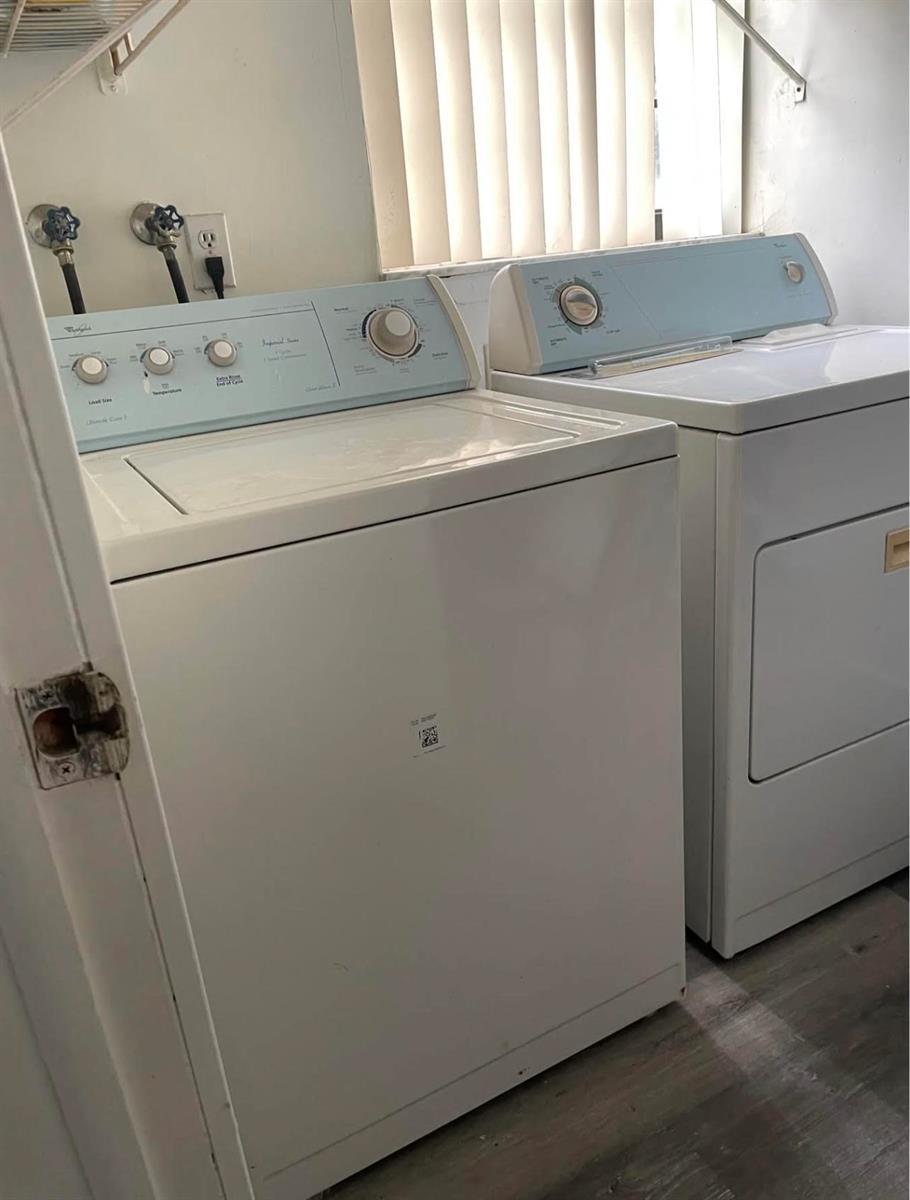 Building Photo - 1501 NW 90th Way