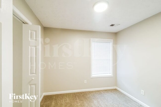 Building Photo - 3558 Wesley Dr