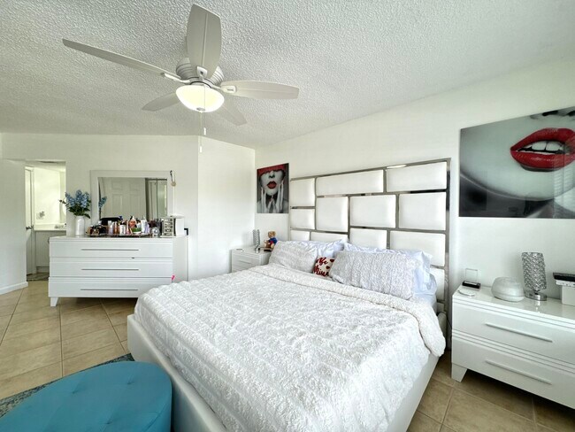 Building Photo - 152 Weybridge Cir