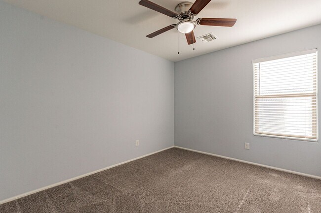 Building Photo - Move In Ready! Four Bedrooms - Close to TSMC