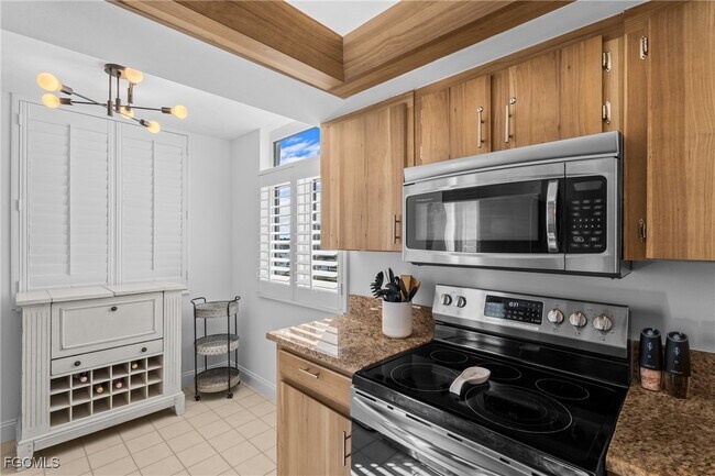 Building Photo - 9415 Gulf Shore Dr