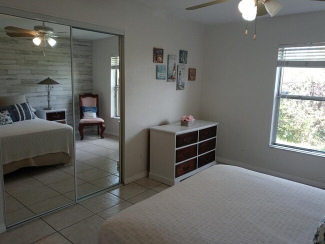 Building Photo - 5127 Burnham Pl