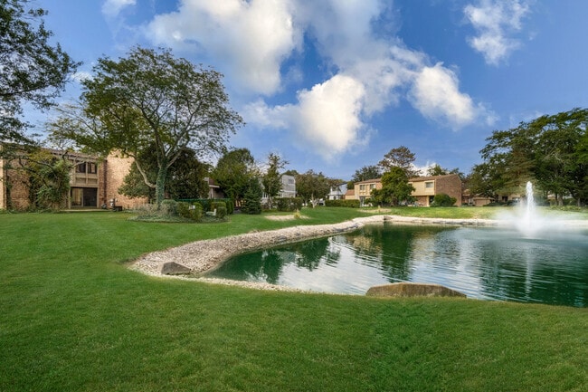 Building Photo - 2456 Cobblewood Dr