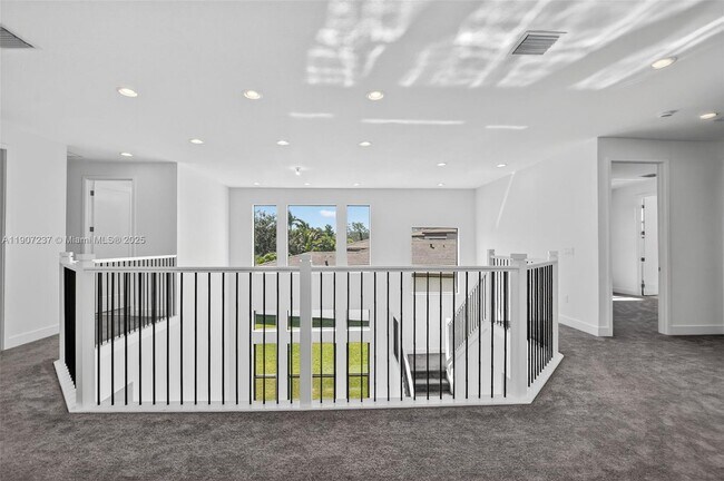 Building Photo - 8215 Crystal Downs Ave