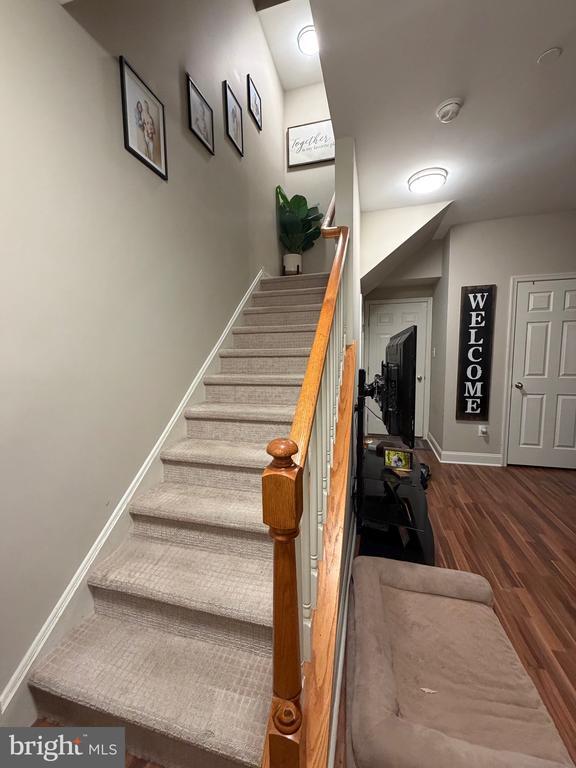 Building Photo - 1120 Munyon Dr