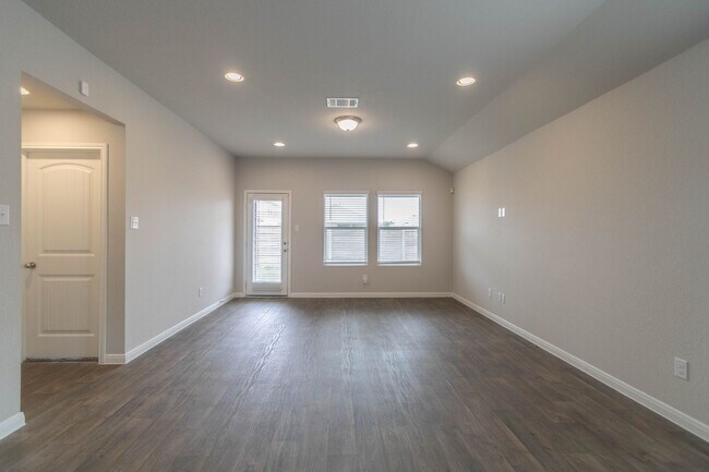 Building Photo - 239 Fall Aster Dr