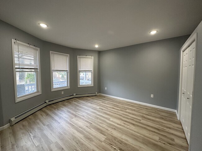 Building Photo - 212 Inslee Pl, Elizabeth NJ