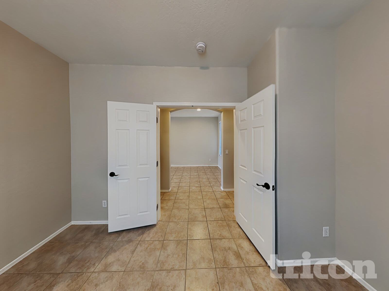 Building Photo - 13218 W Jacobson Dr