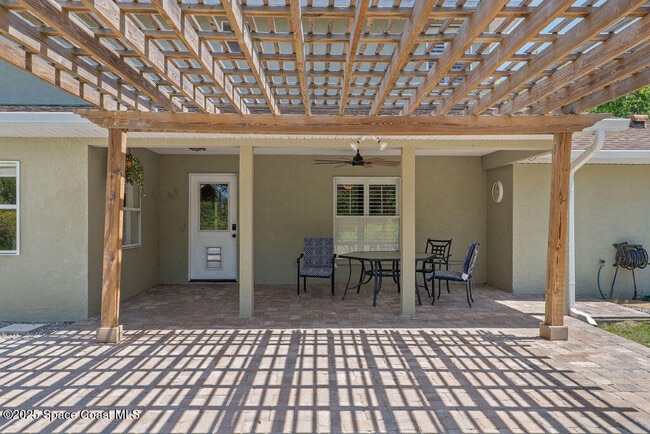 Building Photo - 4357 Ligustrum Dr