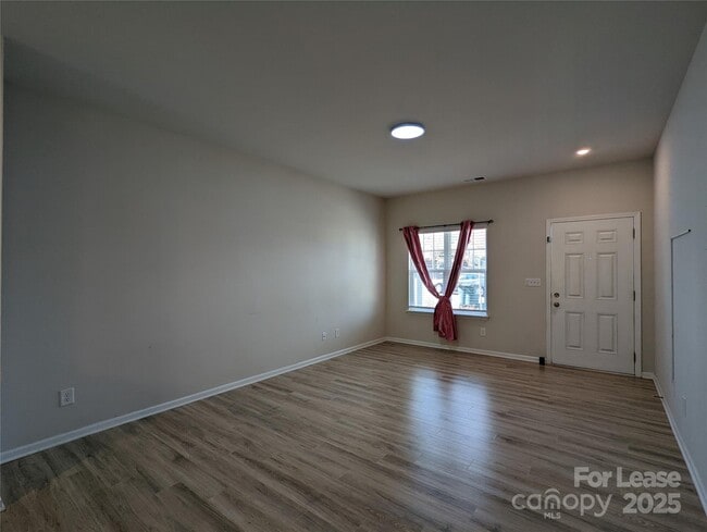 Building Photo - 7123 Jane Parks Way
