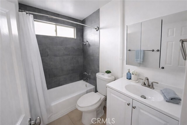 Building Photo - 37111 Cathedral Canyon Dr