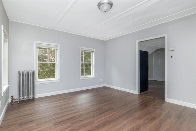 Building Photo - 36 Ames Ave
