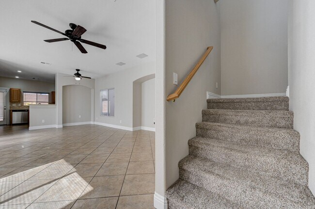 Building Photo - NORTHWEST - 2 STORY HOME - 89149