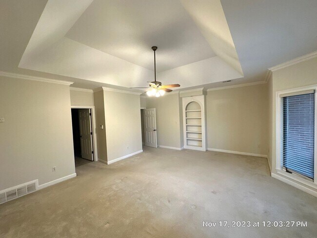 Building Photo - Collierville Home NOW Available on the Gol...