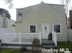 Primary Photo - 64 Lorraine Rd