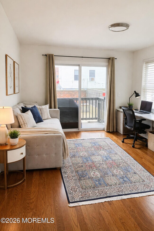 Building Photo - 35 Summit Ave