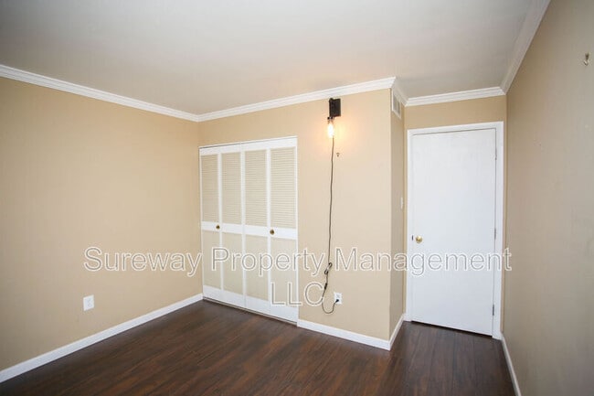 Building Photo - 2116 Harbour Dr