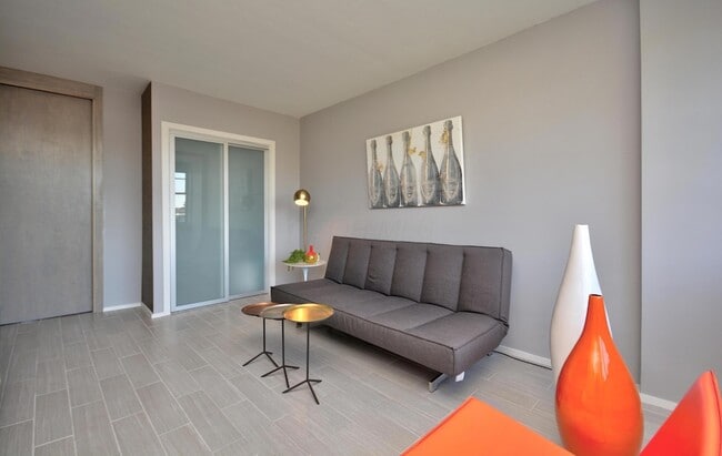 Building Photo - 1620 E Broad St