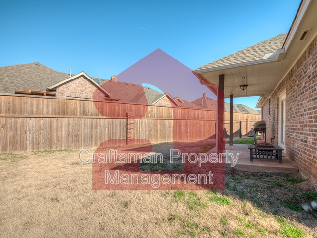 Building Photo - 9945 SW 21st St