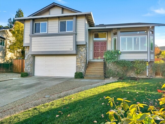 Primary Photo - 1101 Rock Creek Way