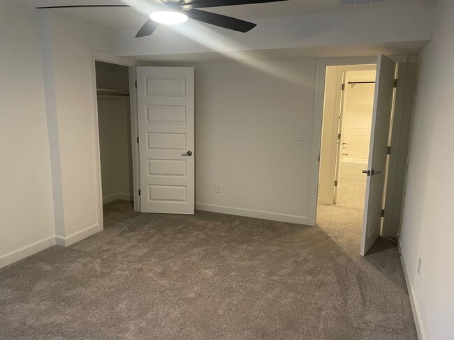 Building Photo - 16161 Fontana St