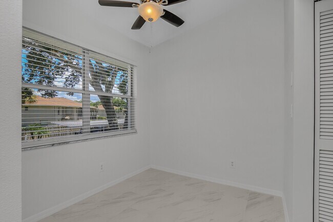 Building Photo - 145 Wading Bird Cir