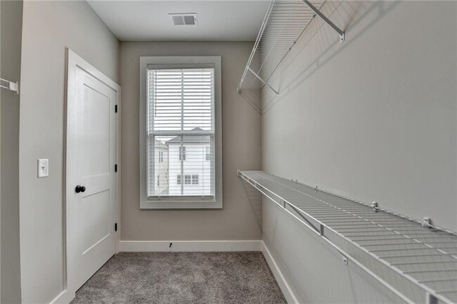 Building Photo - 106 Pinecone Pkwy