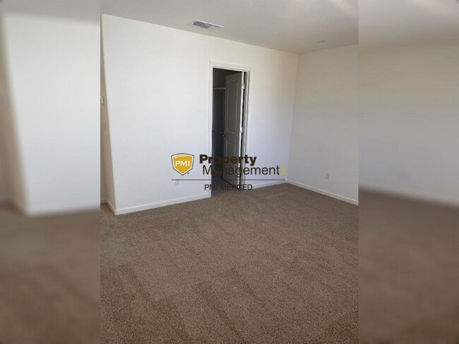 Building Photo - "Charming 3-Bed Haven with Granite Elegance in Merced!"