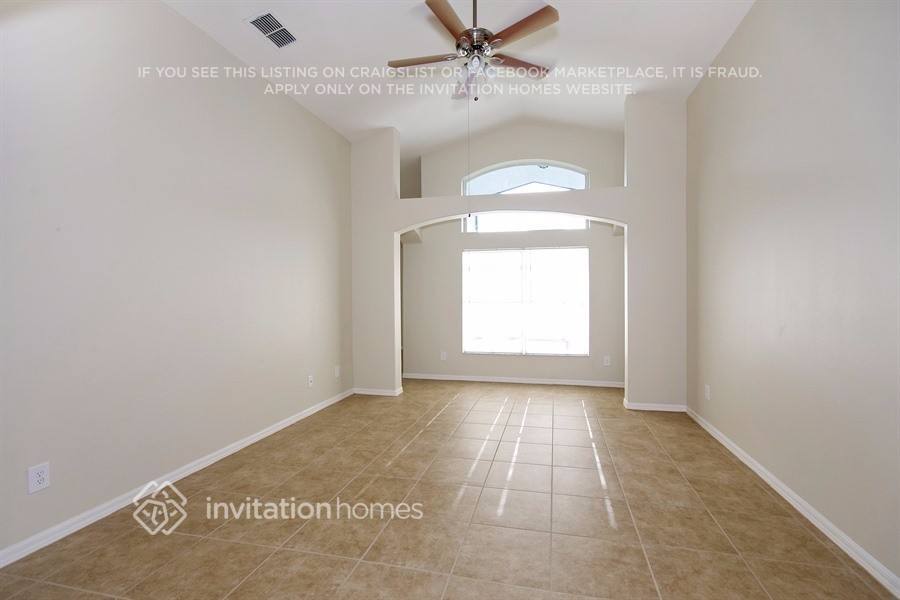 Building Photo - 11235 Crystal Glen Blvd