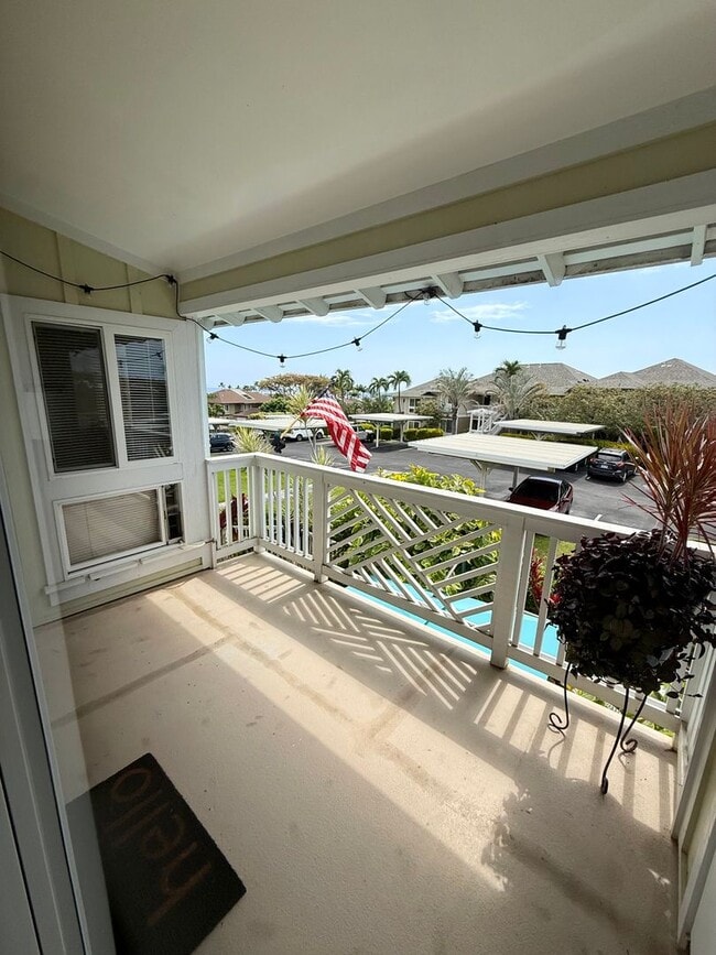 Building Photo - Bright 3 Bed, 2 Bath Condo