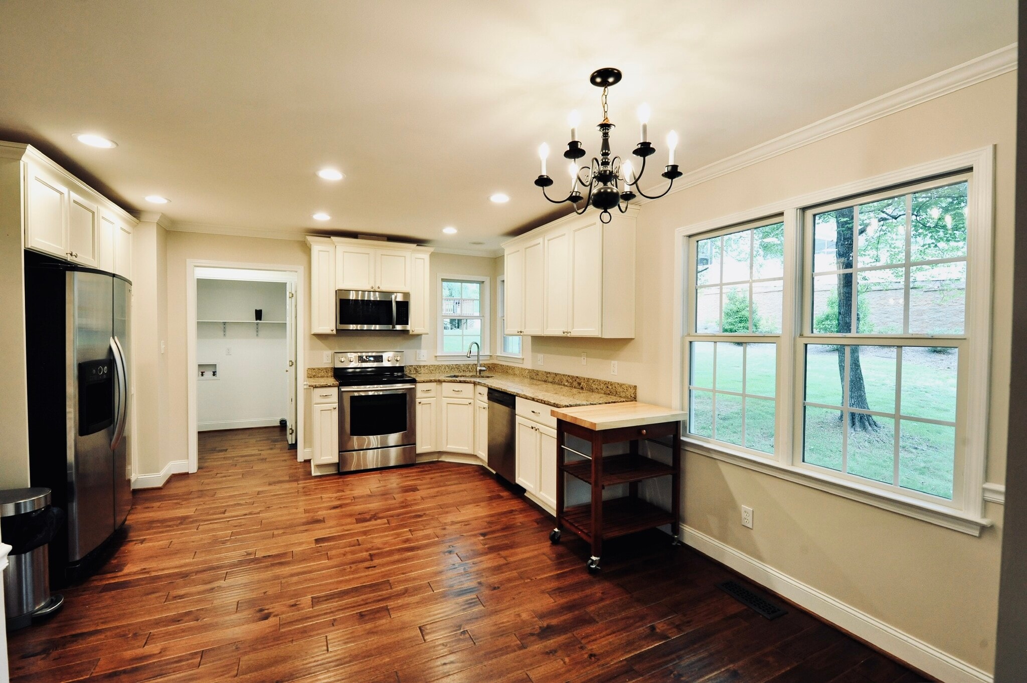 Building Photo - 962 Saint Catherines Dr