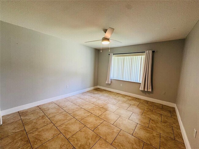 Building Photo - 3450 Suzette Dr