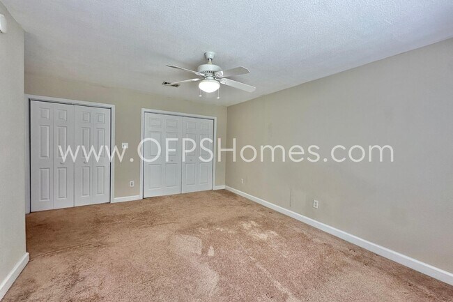 Building Photo - 4490 FL-87