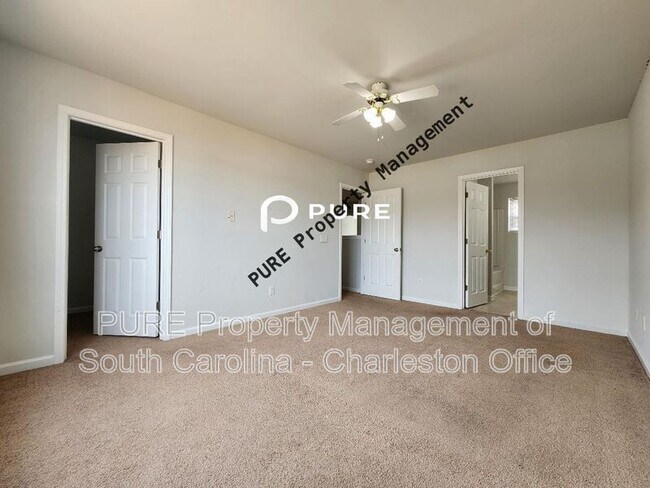 Building Photo - 437 Watershed Dr