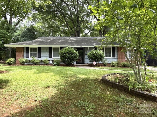 Primary Photo - 118 Manning Dr