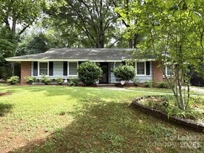 Building Photo - 118 Manning Dr