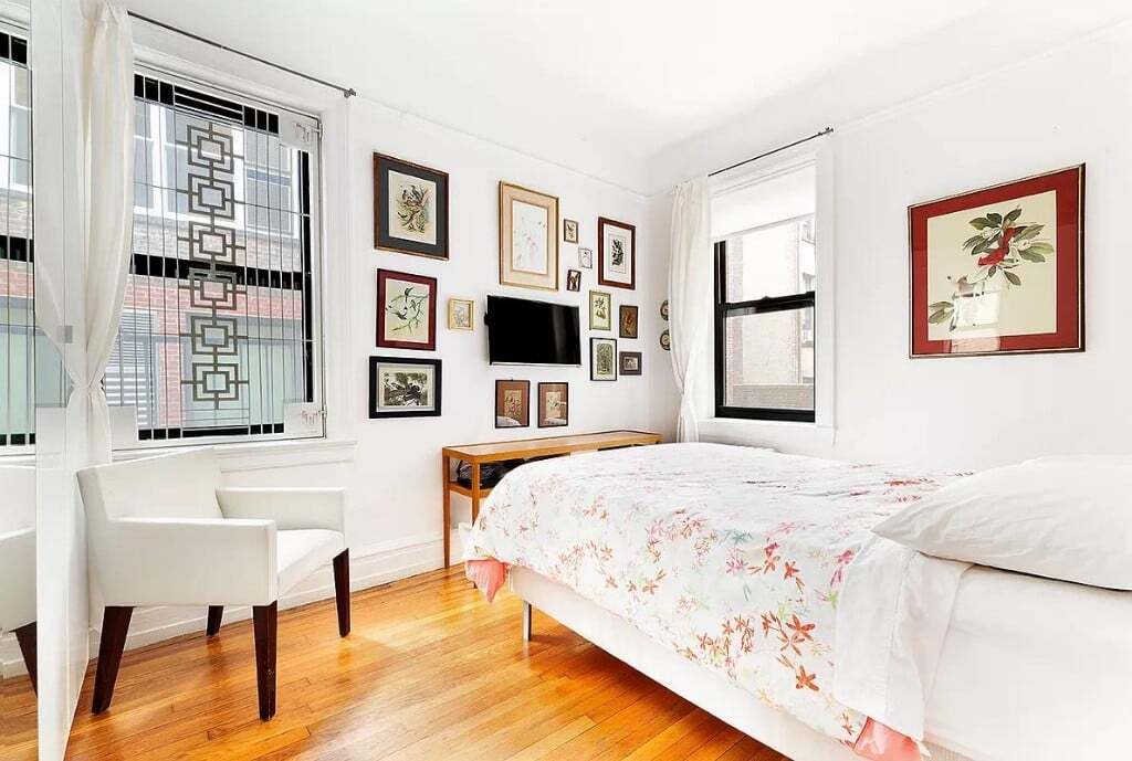 Building Photo - 444 W 19th St