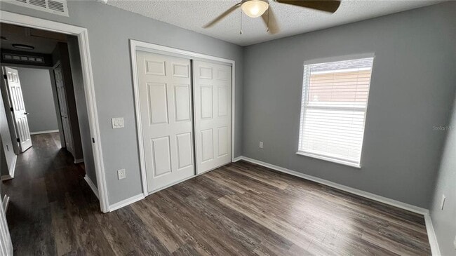 Building Photo - 485 Martigues Dr