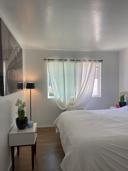 Building Photo - 16881 Sims Lane