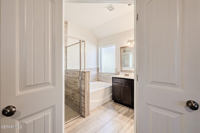 Building Photo - 1040 Indigo Sky St