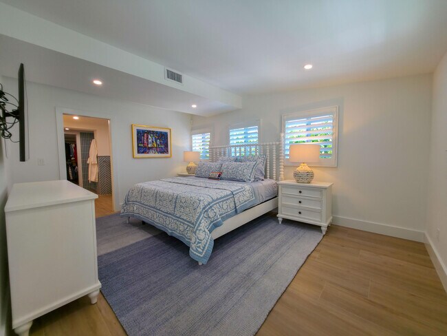 Building Photo - 720 Eastwind Dr