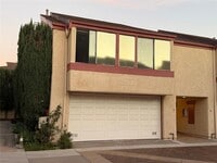 Building Photo - 1015 Arcadia Ave