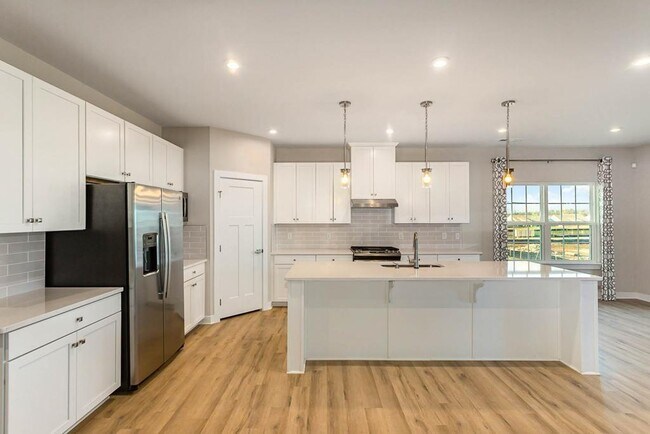 Building Photo - 4003 Bluebell Ln