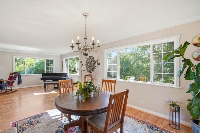 Building Photo - Lovely Monterey Single Family Home in the Mar Vista Neighborhood! (UNFURNISHED)