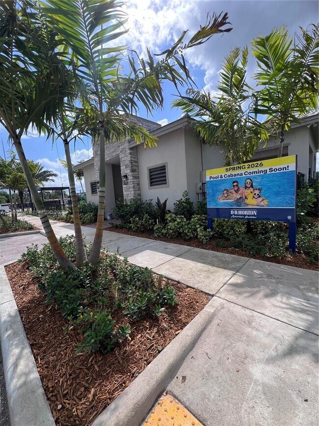 Building Photo - 4784 SW 72nd Terrace