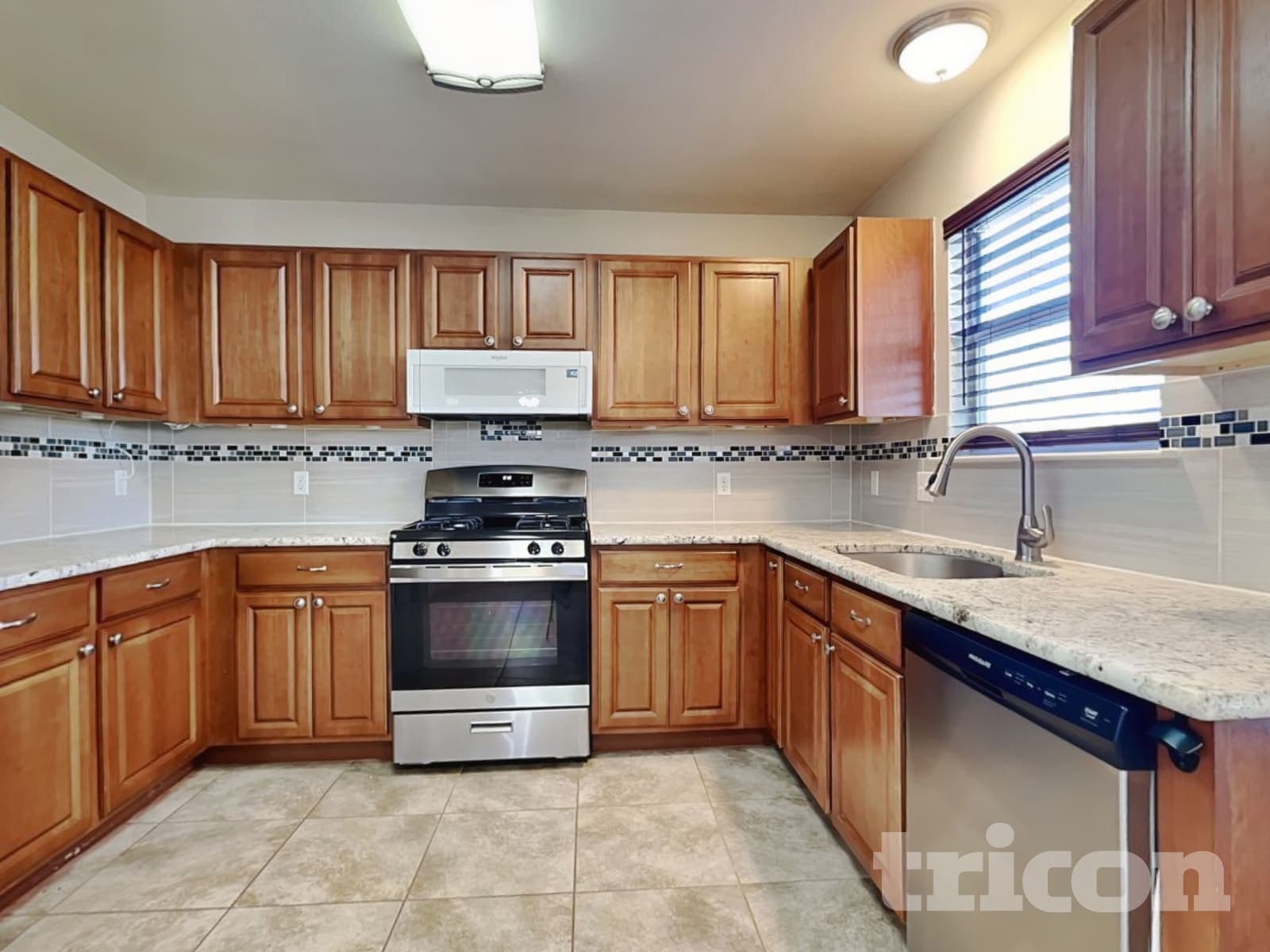 Building Photo - 201 Outfitter Dr